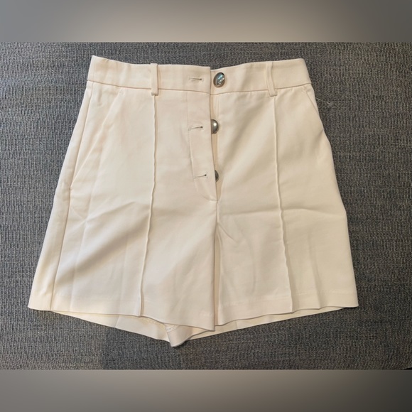 Zara high waist gold button shorts - Picture 2 of 4